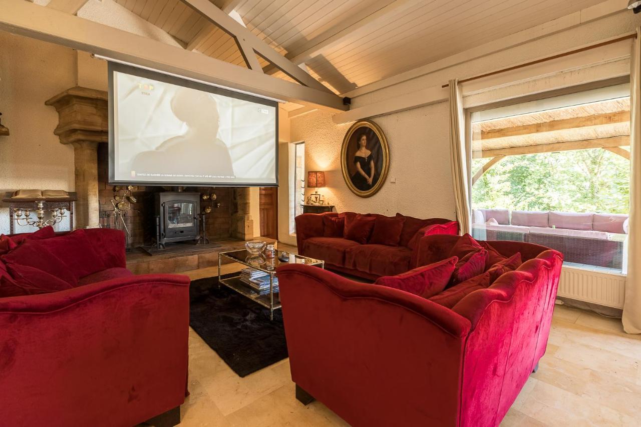 Vila Avec, Piscine, Tennis. Villa Rivaux Luaran gambar