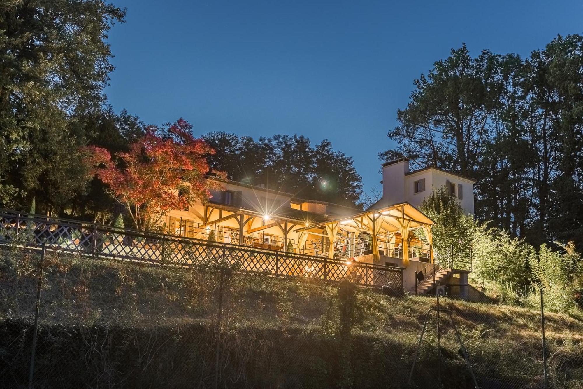 Vila Avec, Piscine, Tennis. Villa Rivaux Luaran gambar